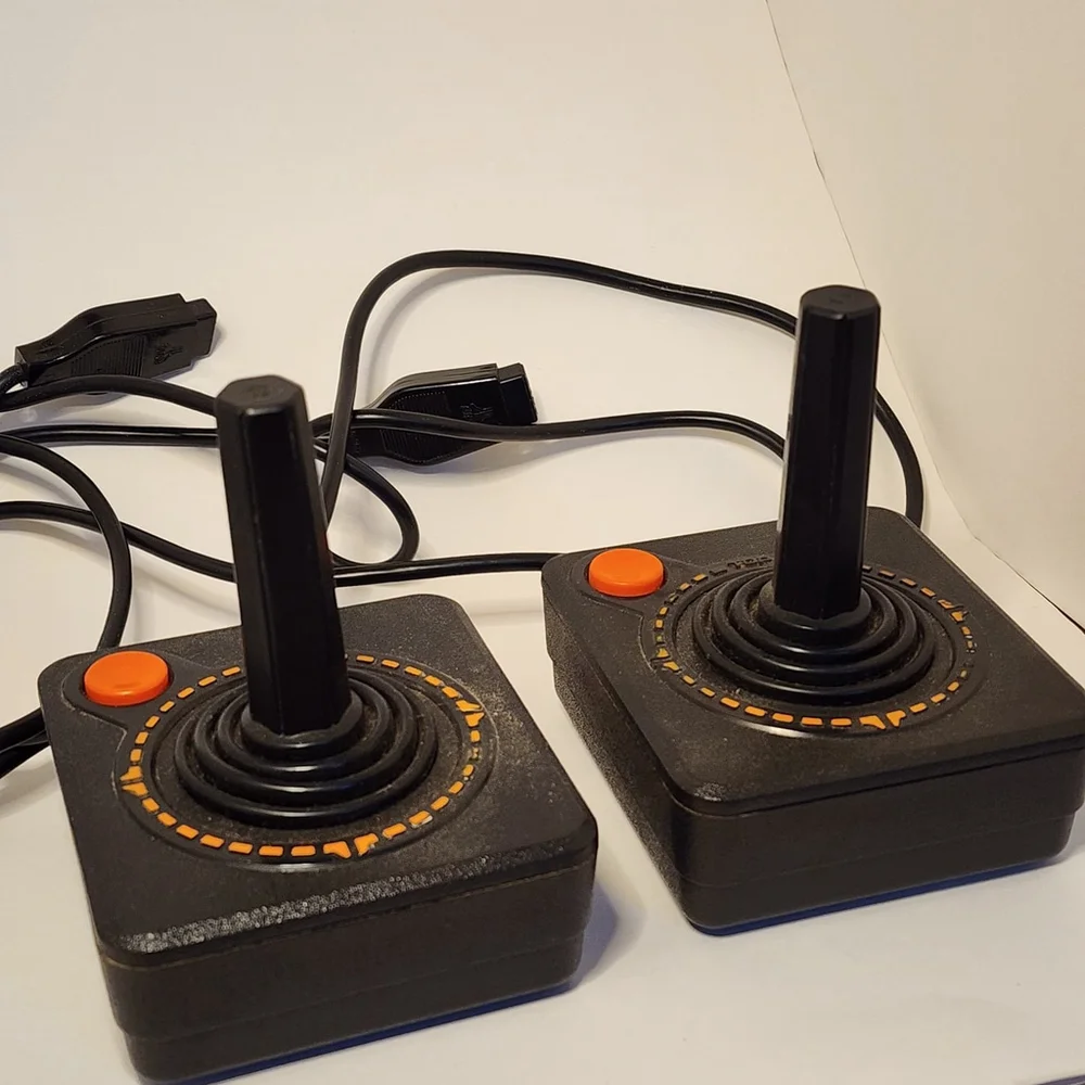 Vintage Sears Tele-Games Video Arcade Atari Console TESTED Working & Controllers